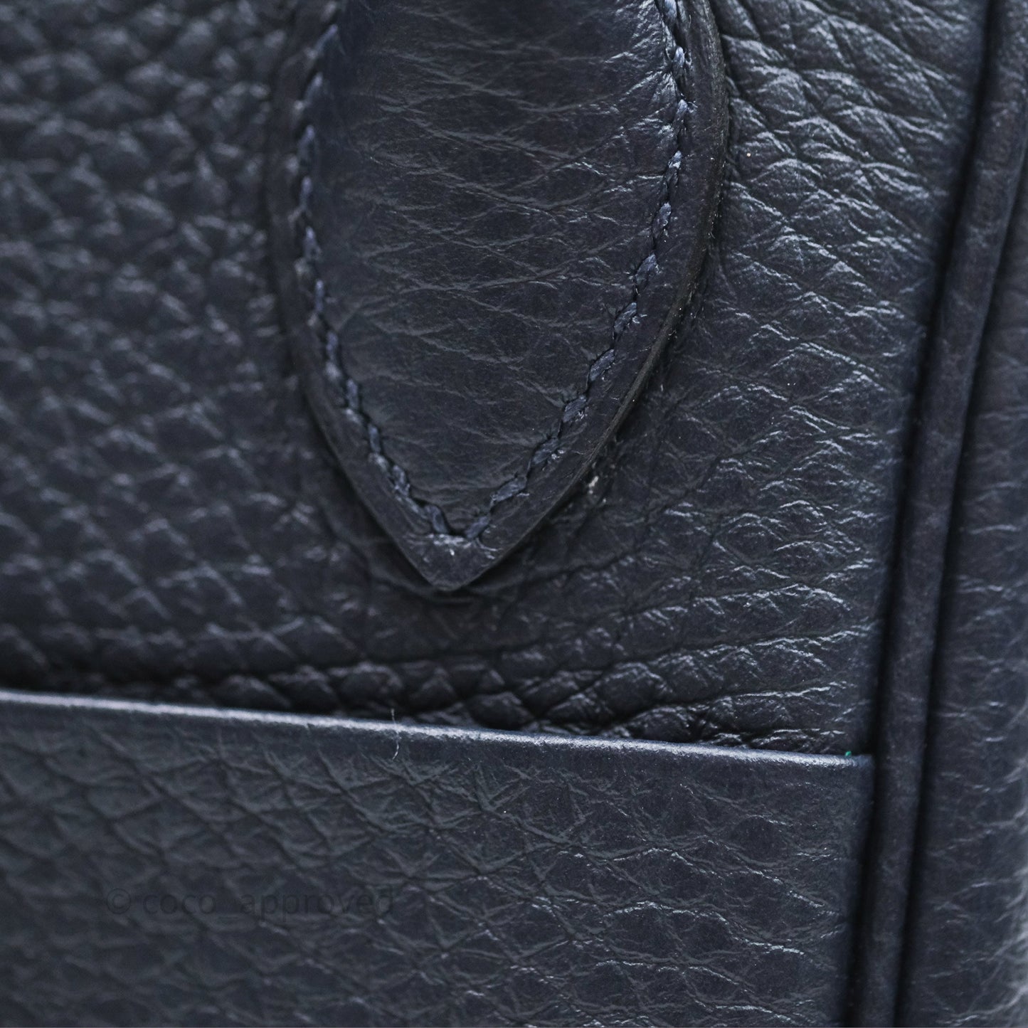 Hermès Lindy 26 Bleu Nuit 2Z Taurillon Clemence Palladium Hardware