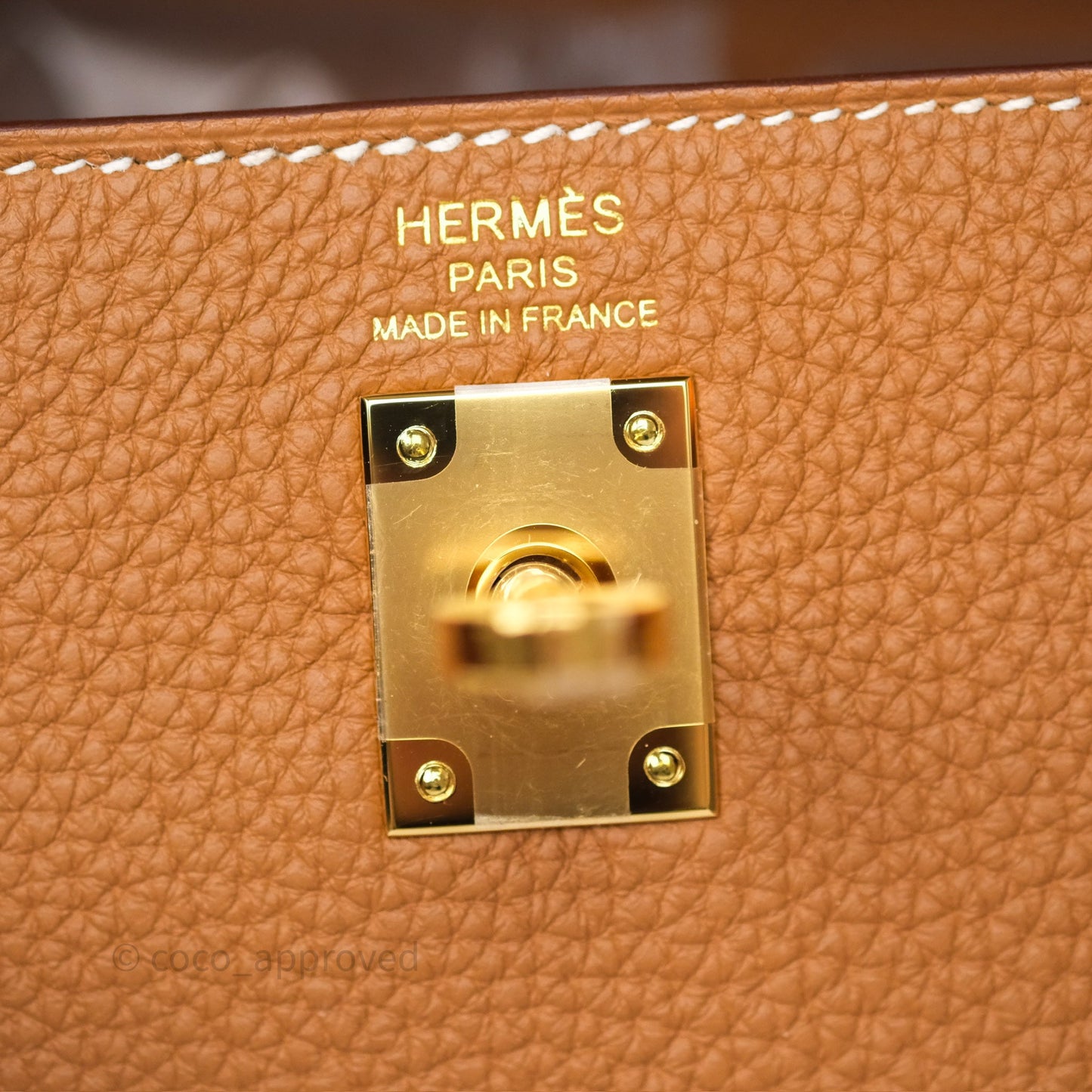 Hermès Kelly Retourne 25 Gold Togo Gold Hardware