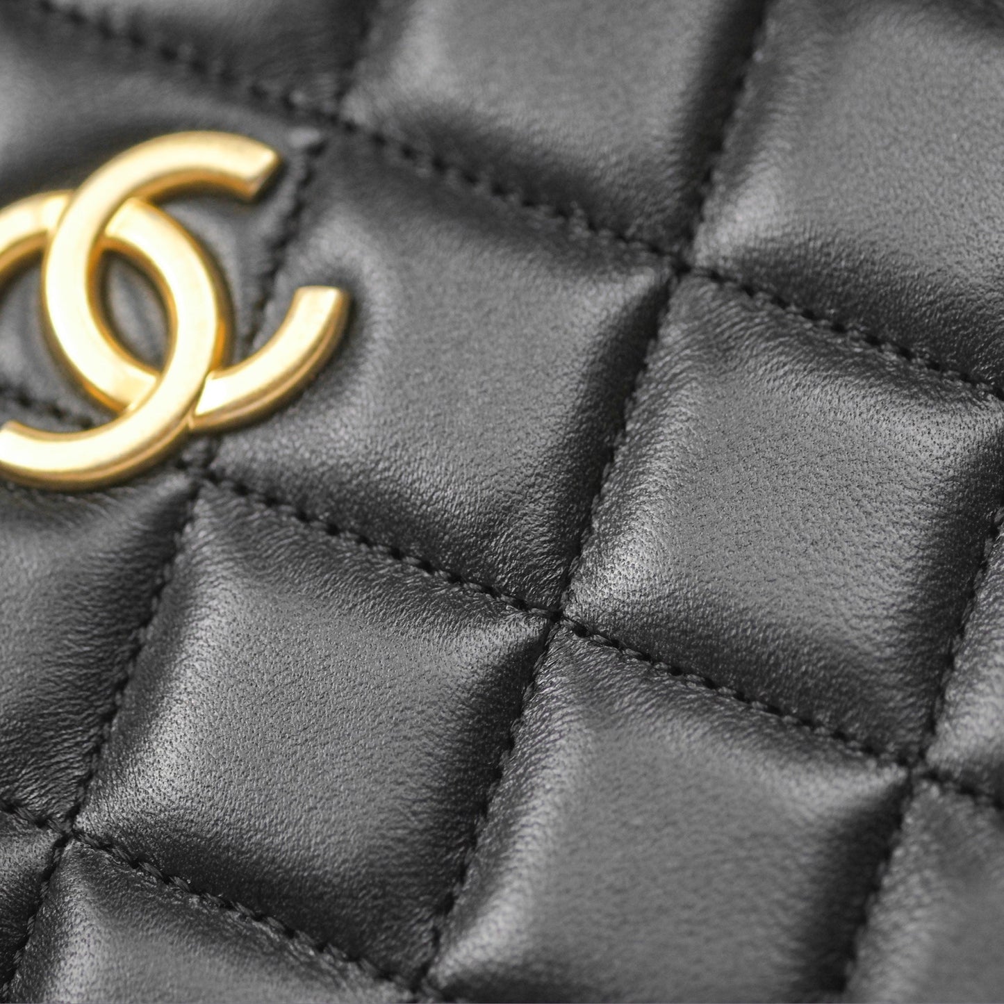 Chanel Top Handle Vanity Case Black Lambskin Aged Gold Hardware 22A