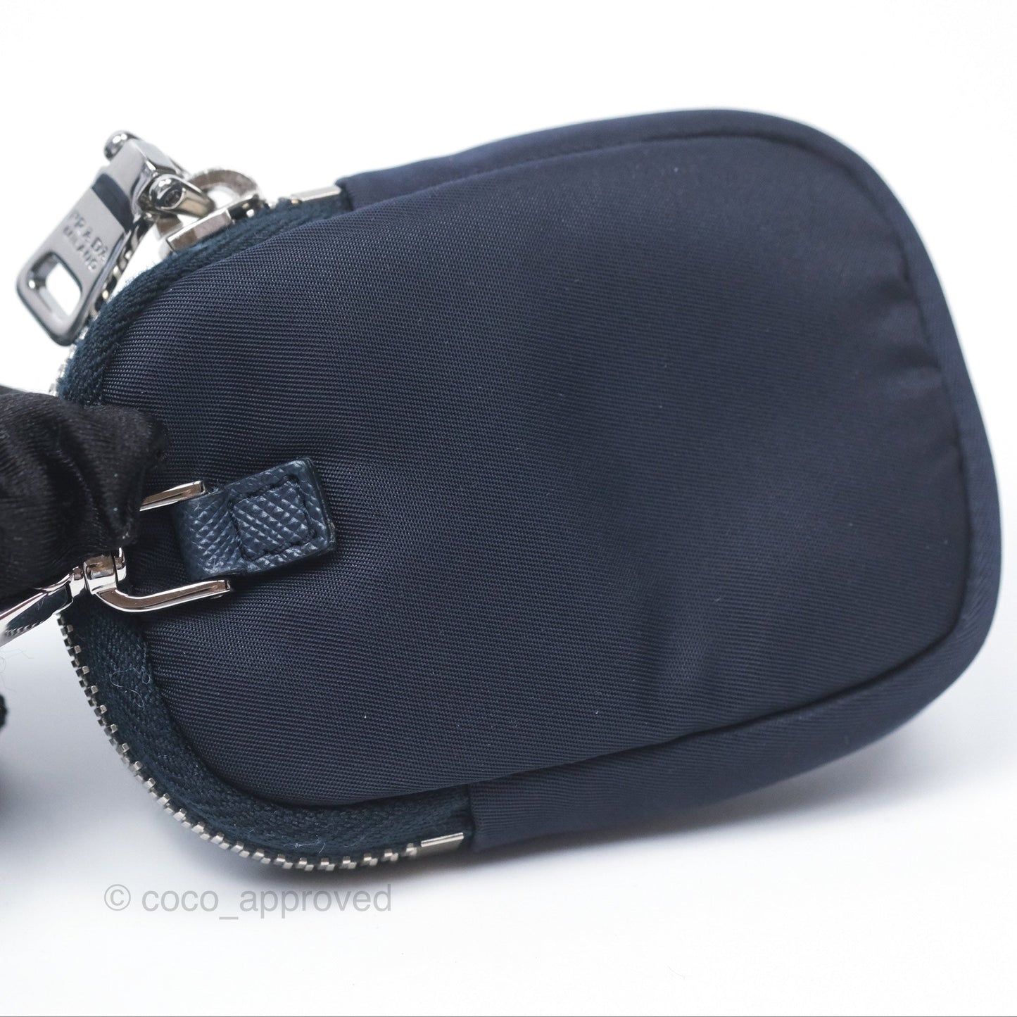 Prada Nylon Re-Edition 2005 Shoulder Bag Navy Blue Silver Hardware