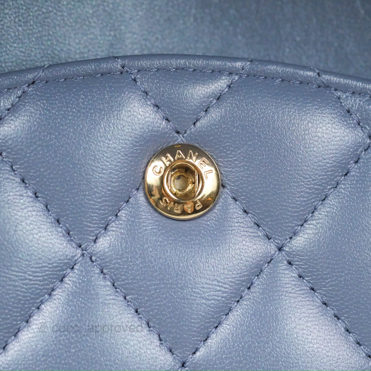 Chanel Classic M/L Medium Flap Quilted Iridescent Purple Lambskin Gold Hardware