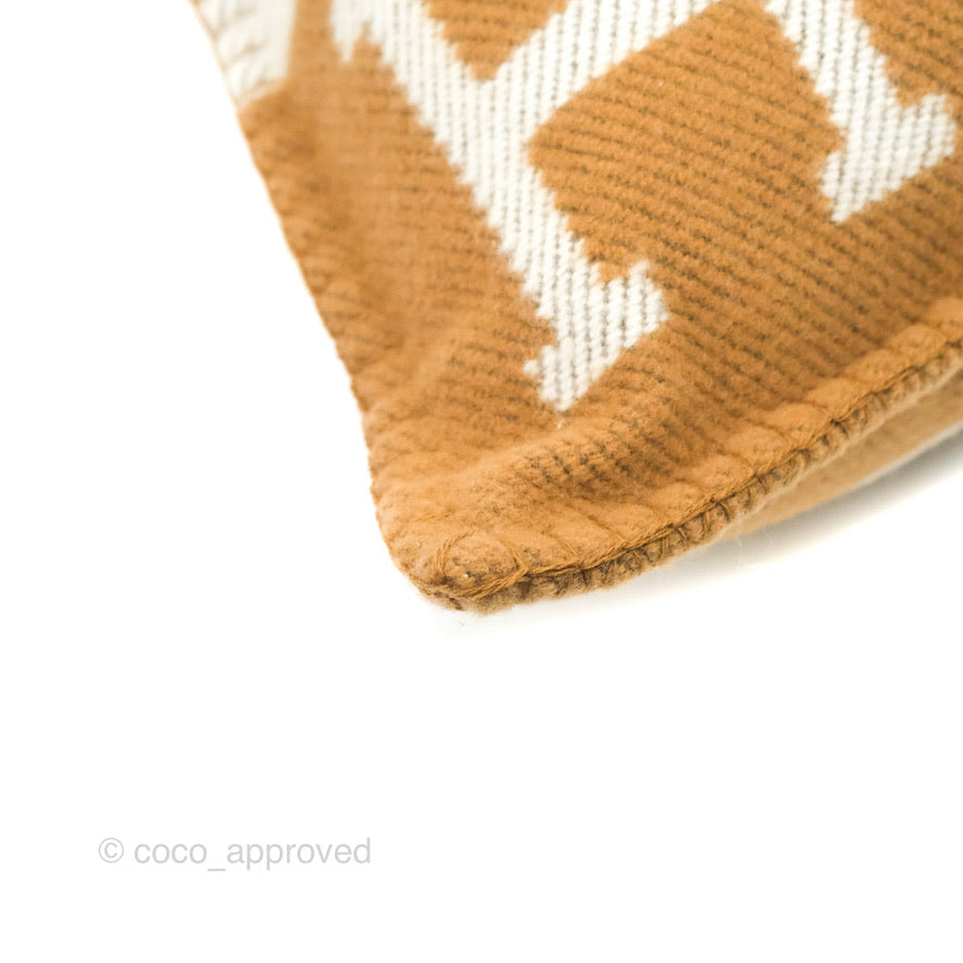 Hermes Small Avalon Pillow Écru / Camel