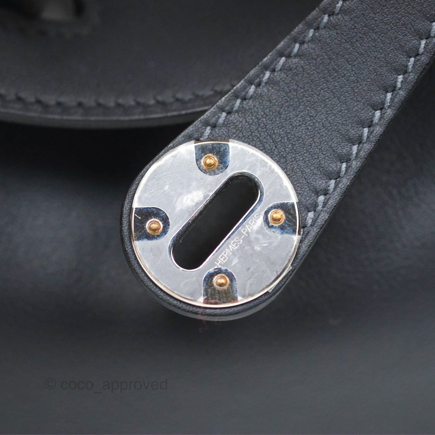 Hermès Lindy 26 Caban/Bleu Frida Swift Palladium Hardware