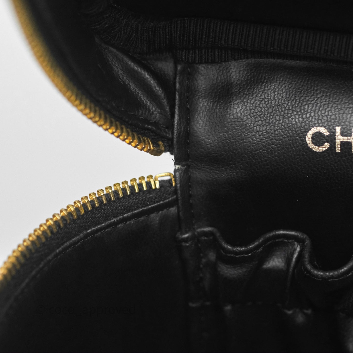 Chanel Vintage Vanity Case Black Caviar Gold Hardware
