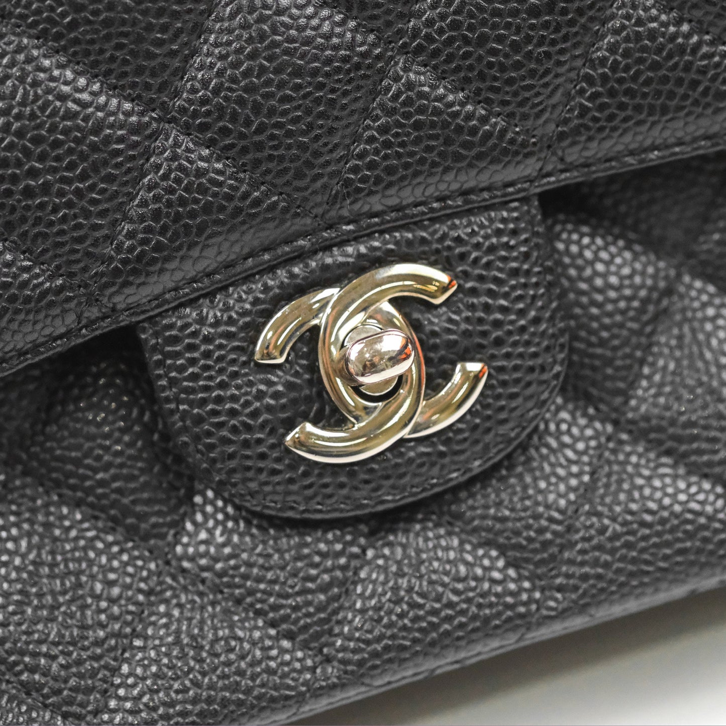 Chanel Classic M/L Medium Flap Quilted Black Caviar Silver Hardware