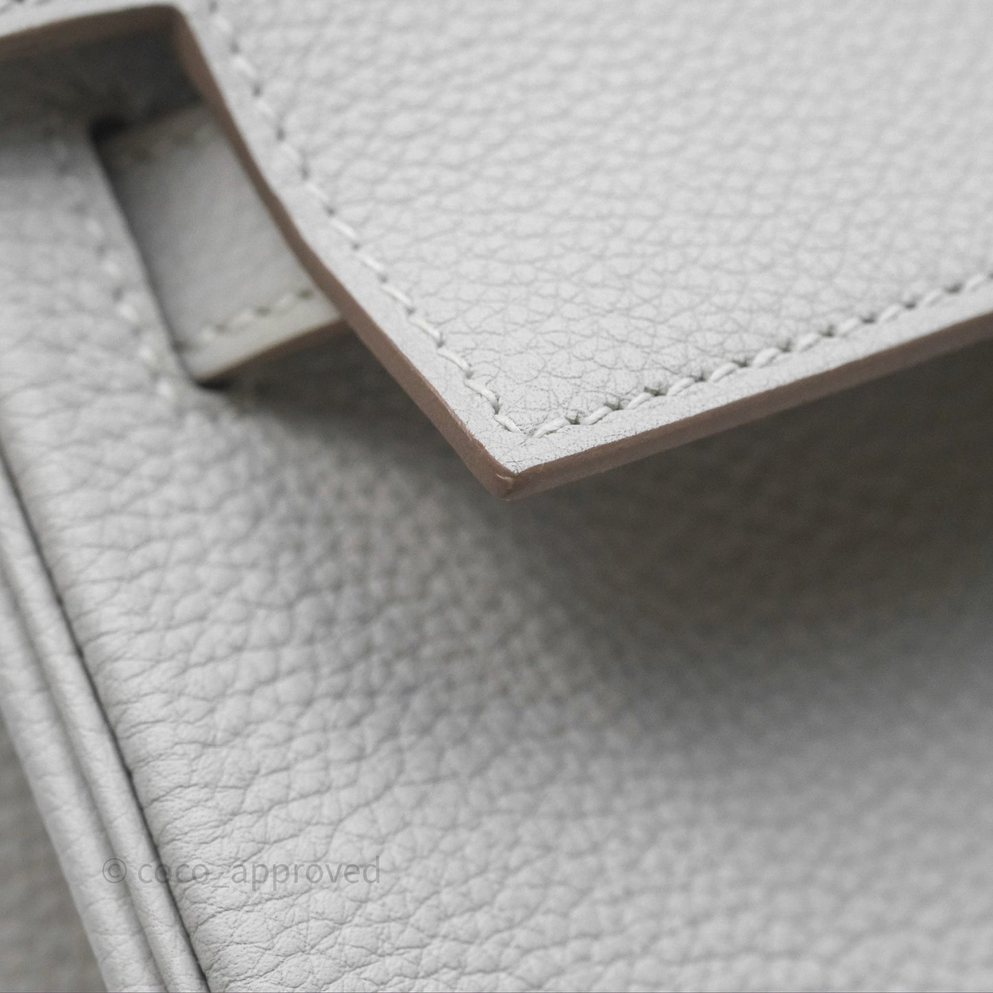 Hermès Kelly II 28 Retourne Gris Pale M4 Togo Gold Hardware