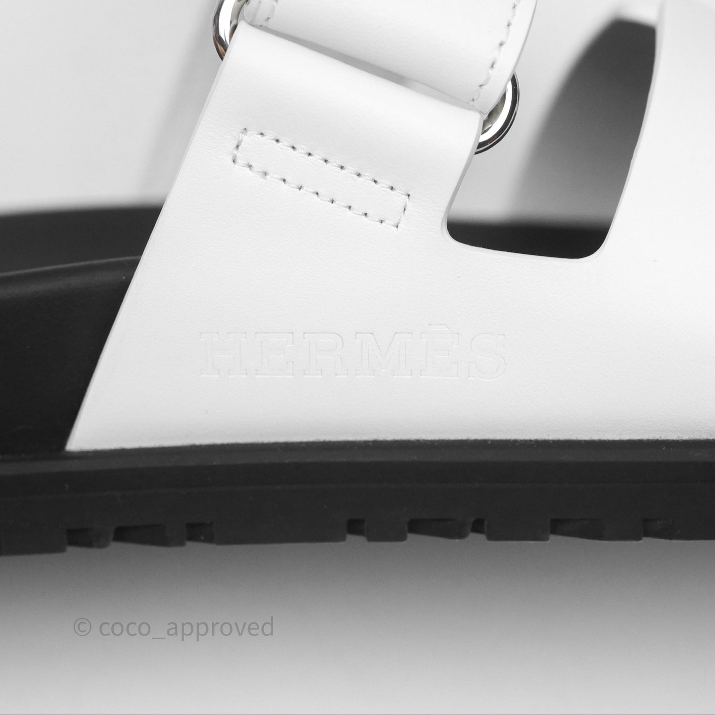 Hermès Chypre Sandal Calfskin Black/White Size 36