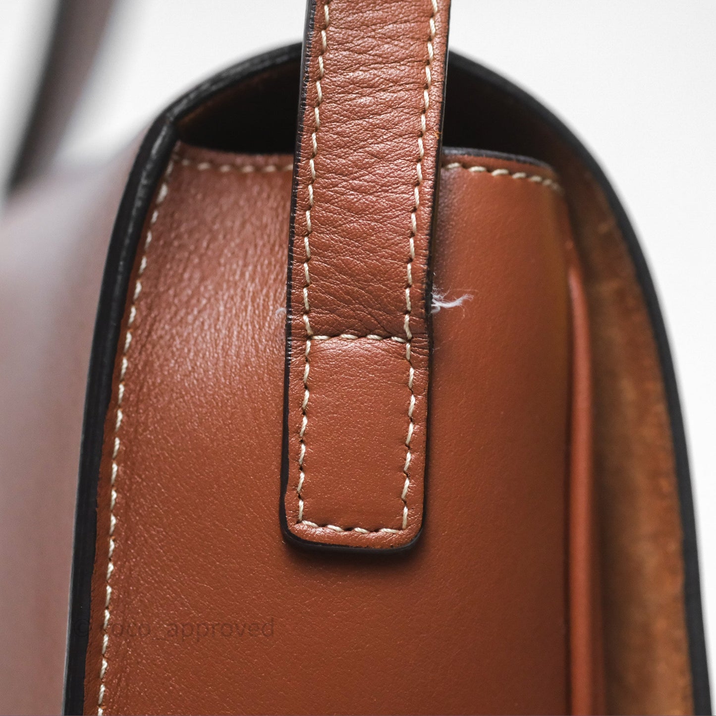 Celine Folco Cuir Triomphe in Smooth Calfskin Tan