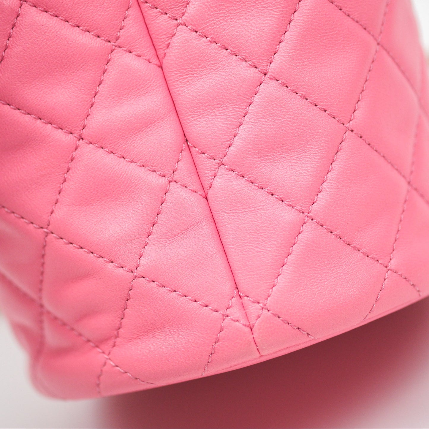 Chanel Pearl Crush Drawstring Bucket Bag Pink Lambskin Aged Gold Hardware