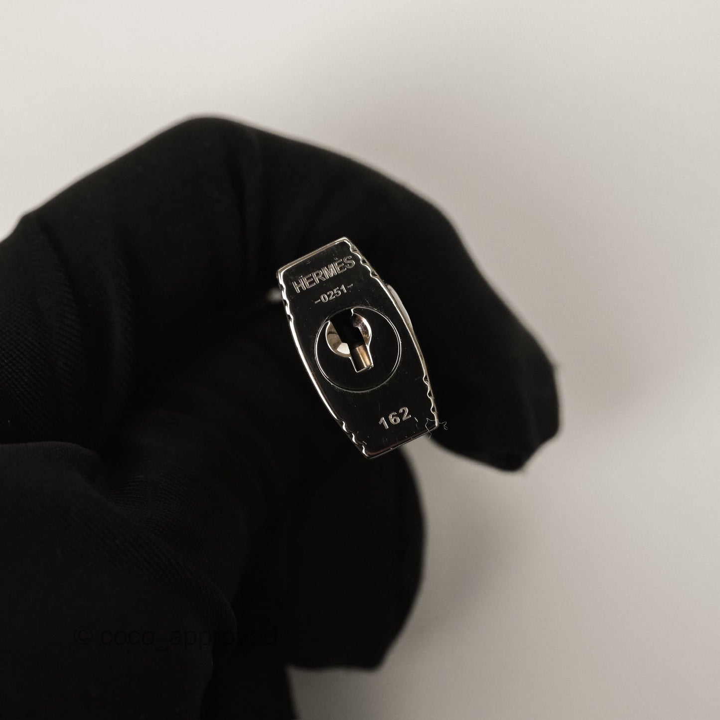 Hermès Picotin Lock 22 Rose Shocking 5R Taurillon Maurice Palladium Hardware