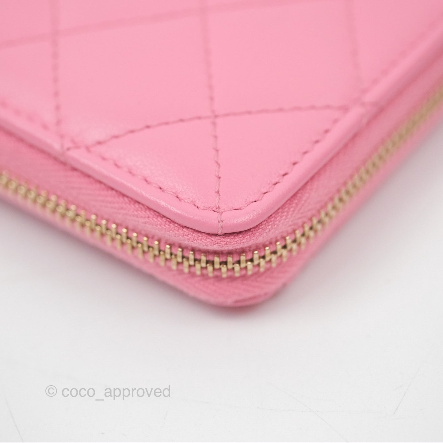 Chanel Quilted Zip Card Holder Pink Lambskin Gold Hardware 23S