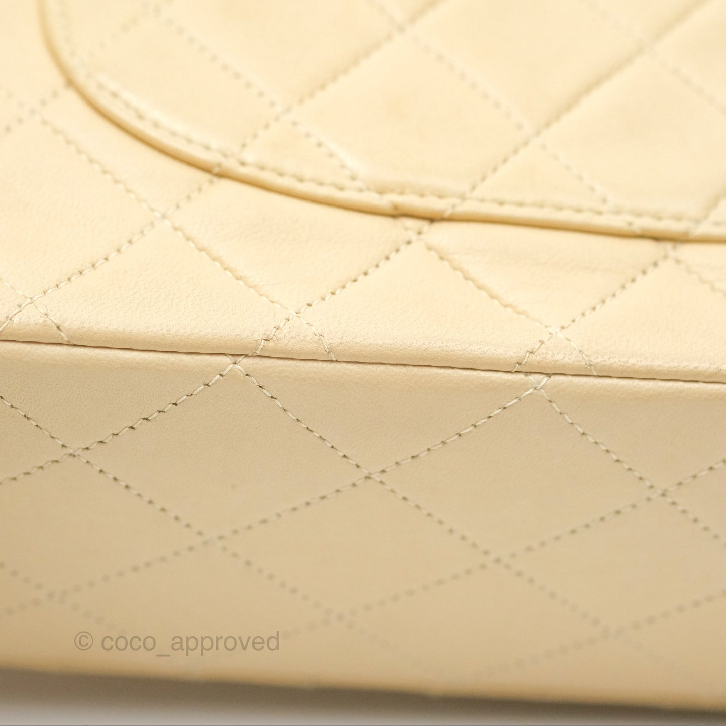 Chanel Vintage Medium Classic Flap Beige Lambskin 24K Gold Hardware