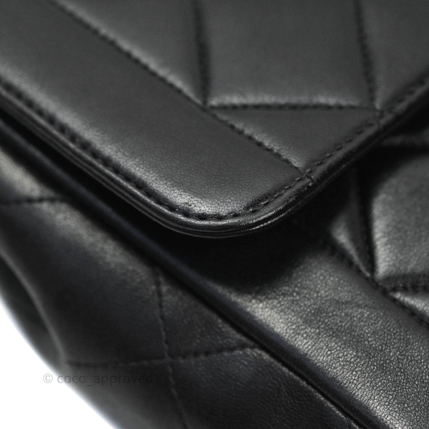 Chanel Vintage Quilted Medium Flap Bag Black Lambskin 24K Gold Hardware
