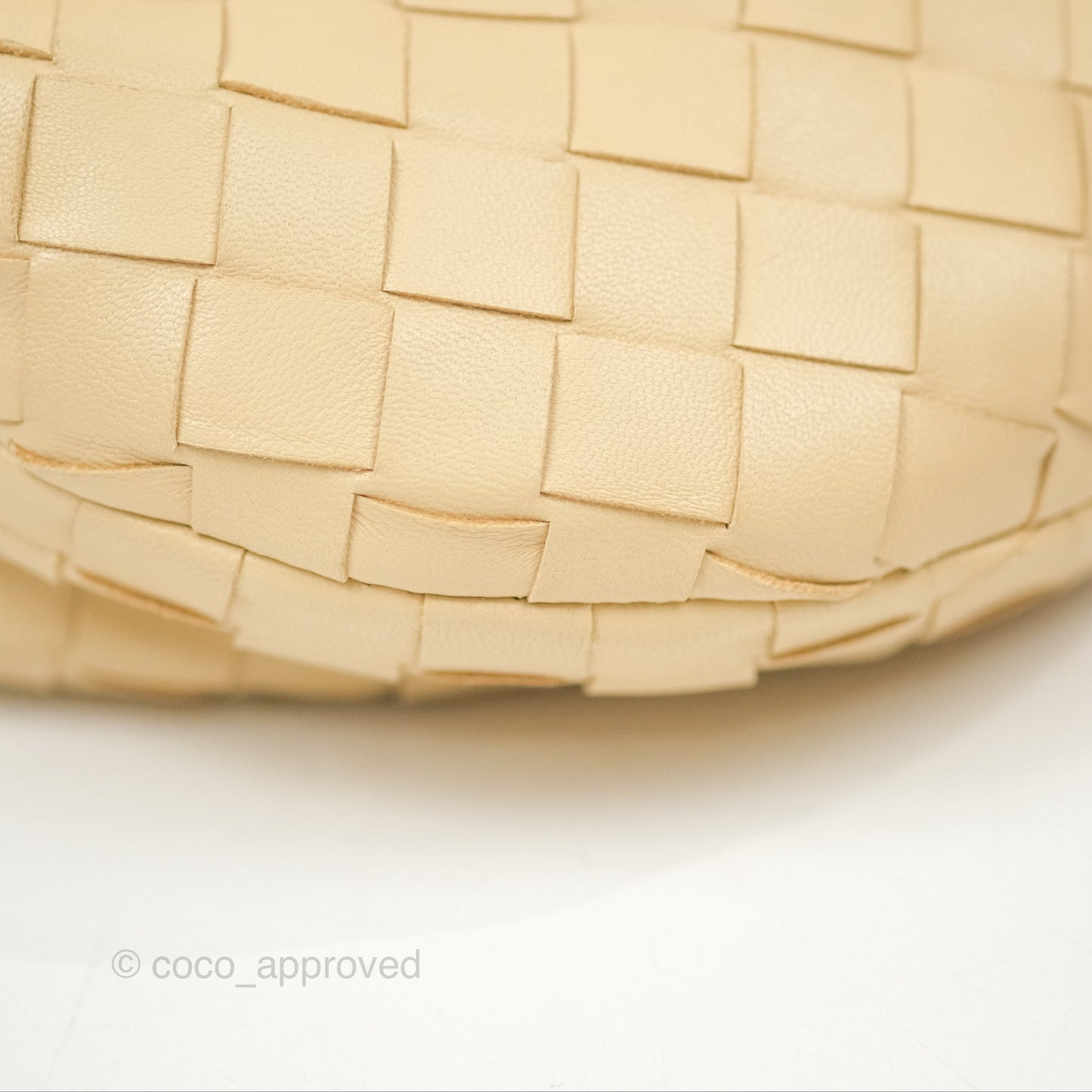 Bottega Veneta Mini Jodie Clutch Bag Intrecciato Porridge Lambskin Gold Hardware