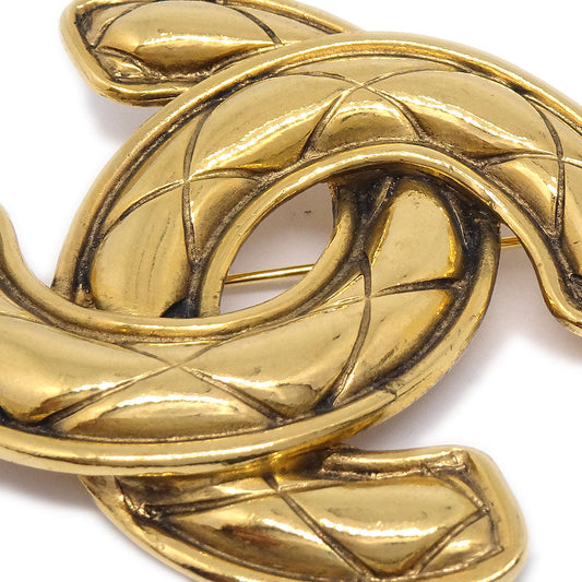 Luxury Chanel Quilted CC Brooch Pin Gold 1152