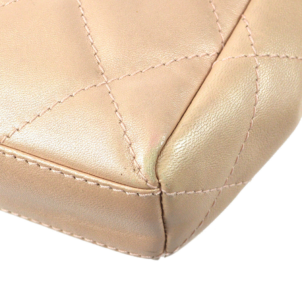 Luxury Chanel White Lambskin Handbag