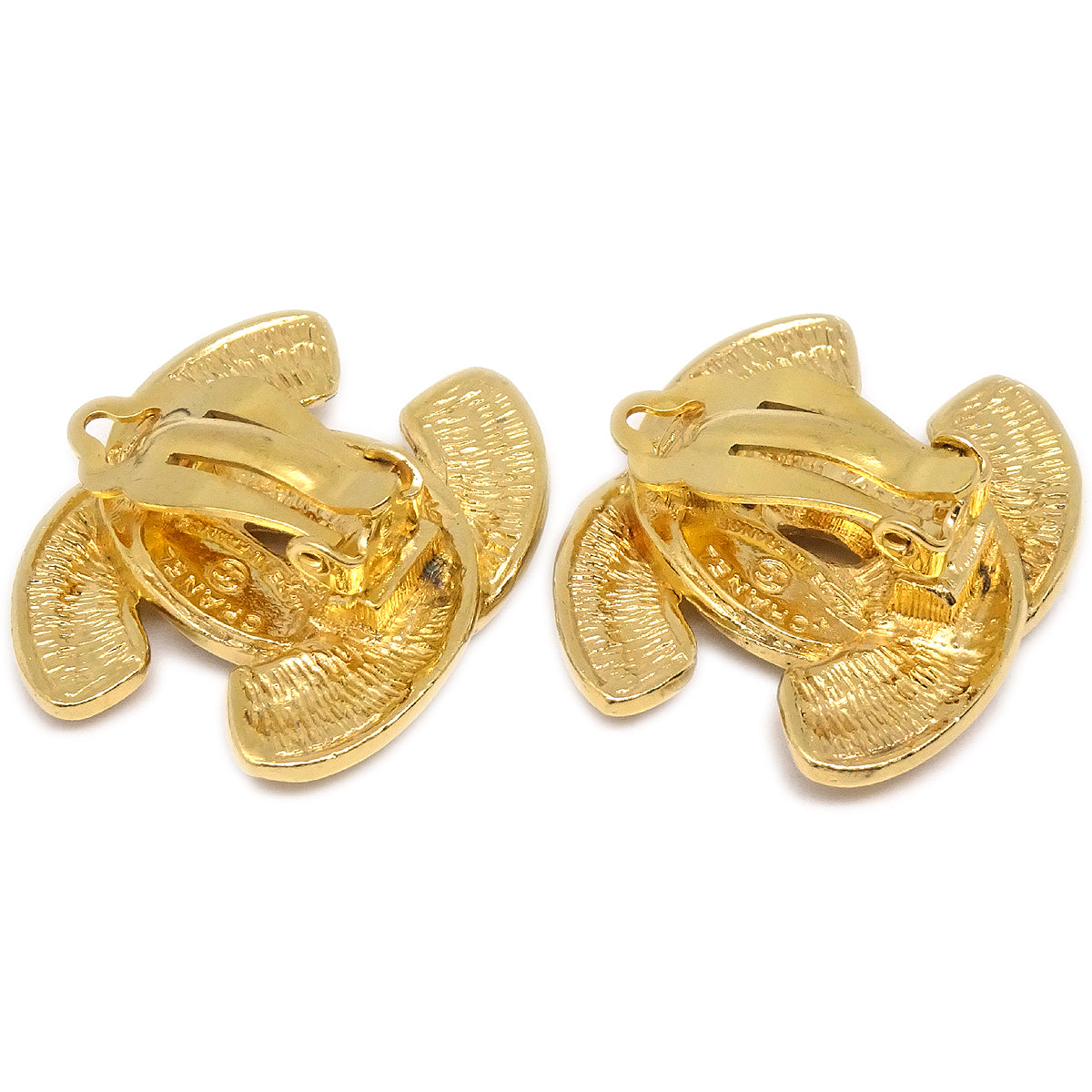 Luxury Chanel Gold CC Earrings Clip-On 2459