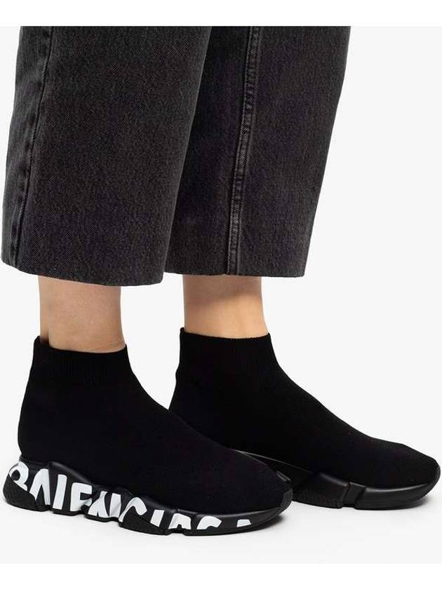 Luxury Balenciaga Speedrunner Graffiti Logo Sole High Top Sneakers Black White