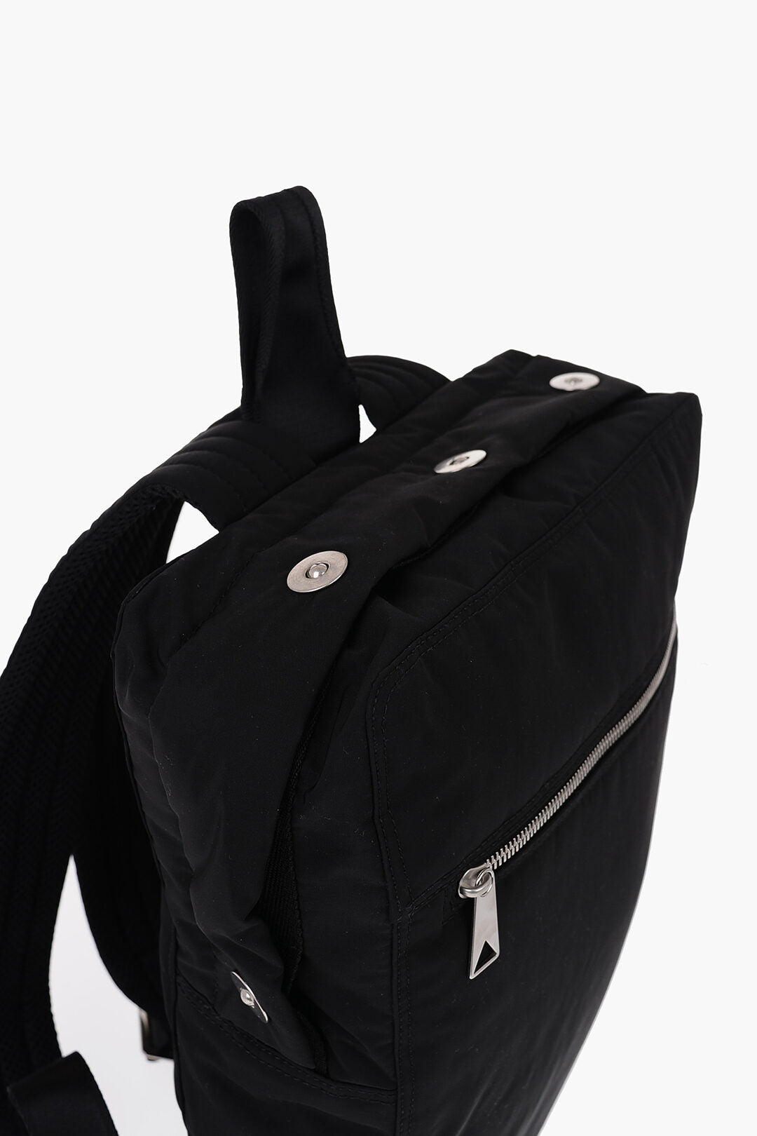 Luxury Bottega Veneta Solid Color Backpack With Zip And Snap Buttons Closure
