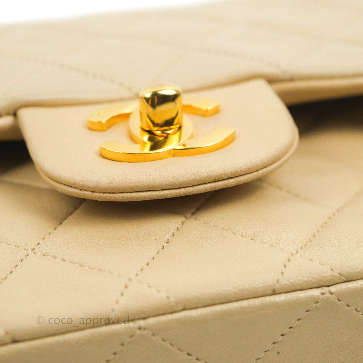 Chanel Vintage Medium Classic Flap Light Beige Lambskin 24K Gold Hardware