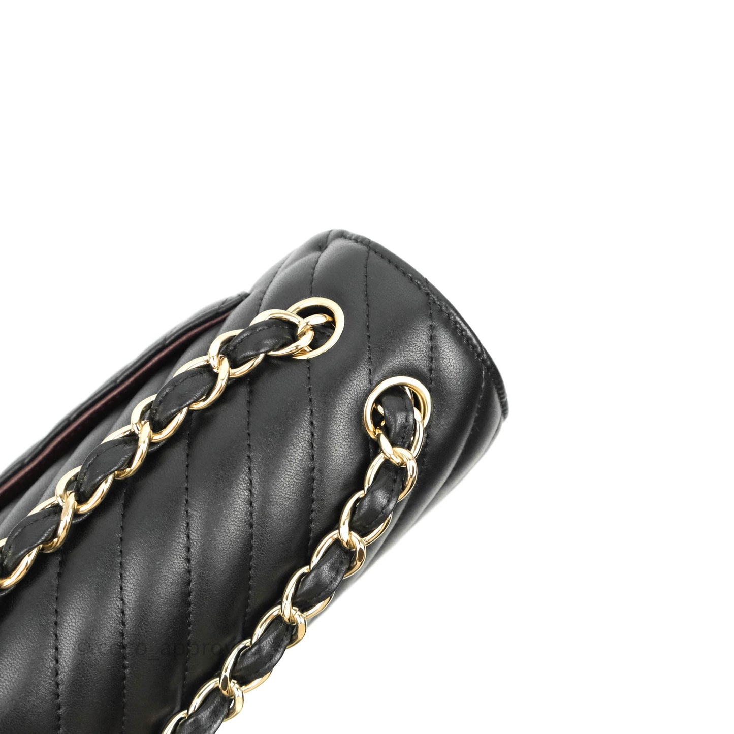 Chanel Jumbo Chevron Double Flap Black Lambskin Gold Hardware⁣⁣