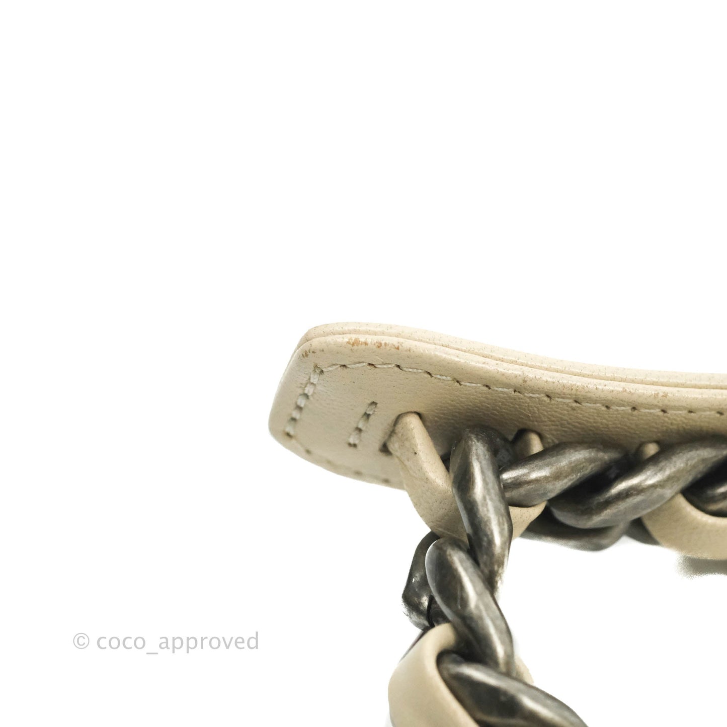 Chanel 19 Medium Beige Mixed Hardware