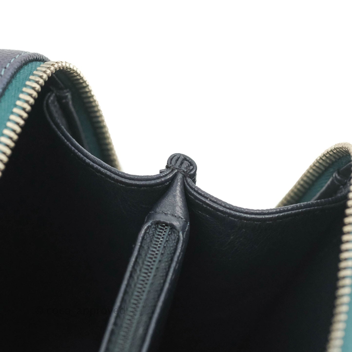 Chanel Quilted Medium CC Filigree Vanity Case Iridescent Dark Turquoise Caviar Rainbow Hardware