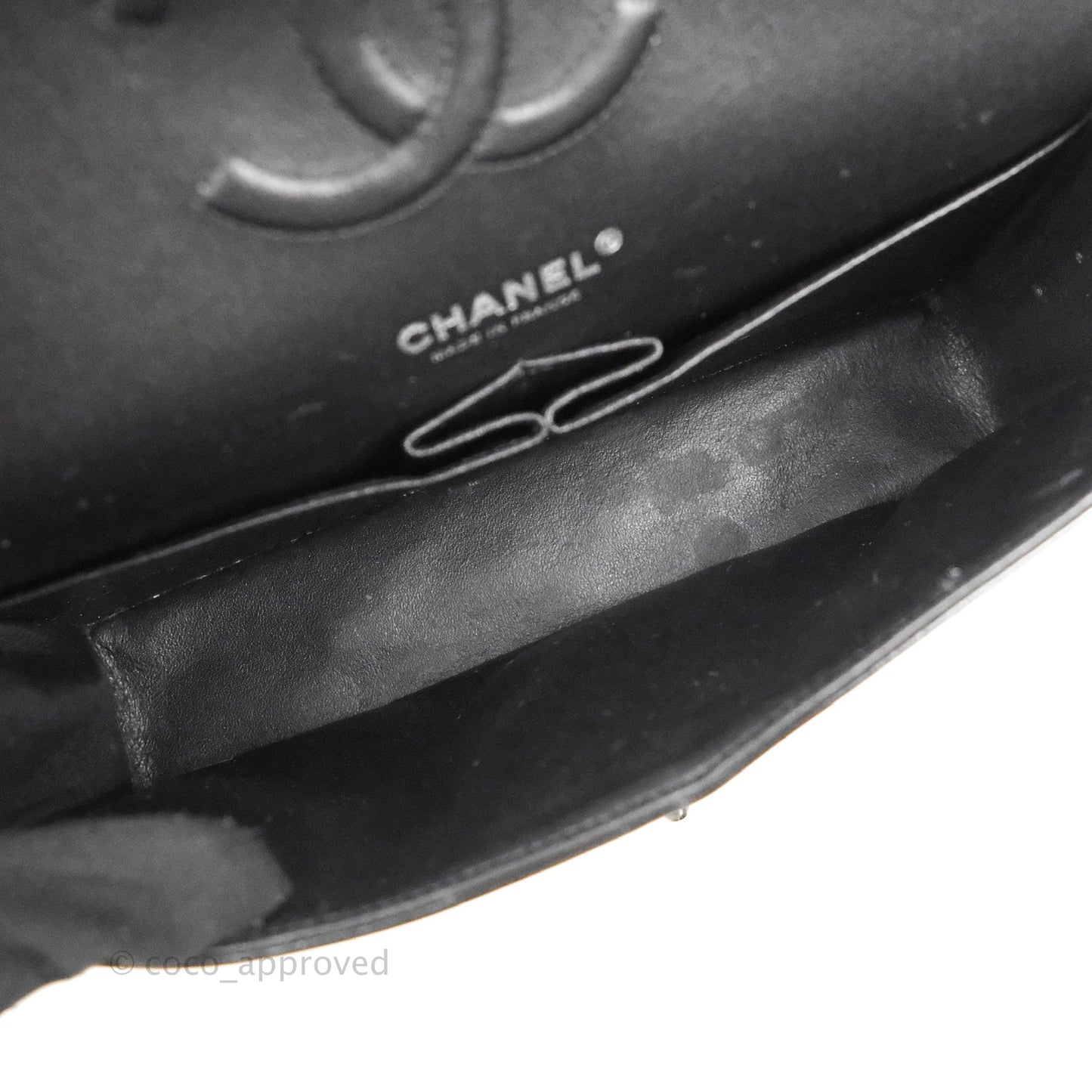 Chanel M/L Medium Classic Quilted Flap So Black Shiny Crumpled Calfskin