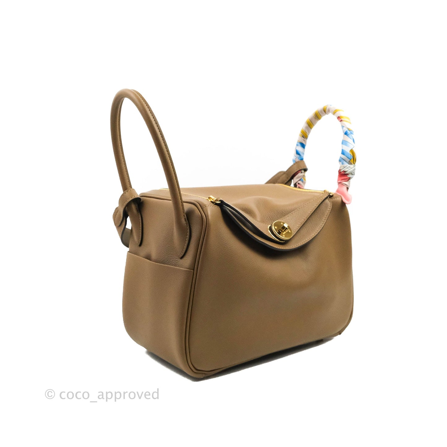 Hermès Lindy 26 Evercolor Beige De Weimar Gold Hardware with Twilly