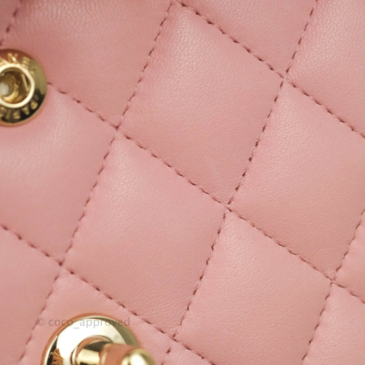 Chanel Classic M/L Medium Flap Quilted Pink Lambskin Gold Hardware