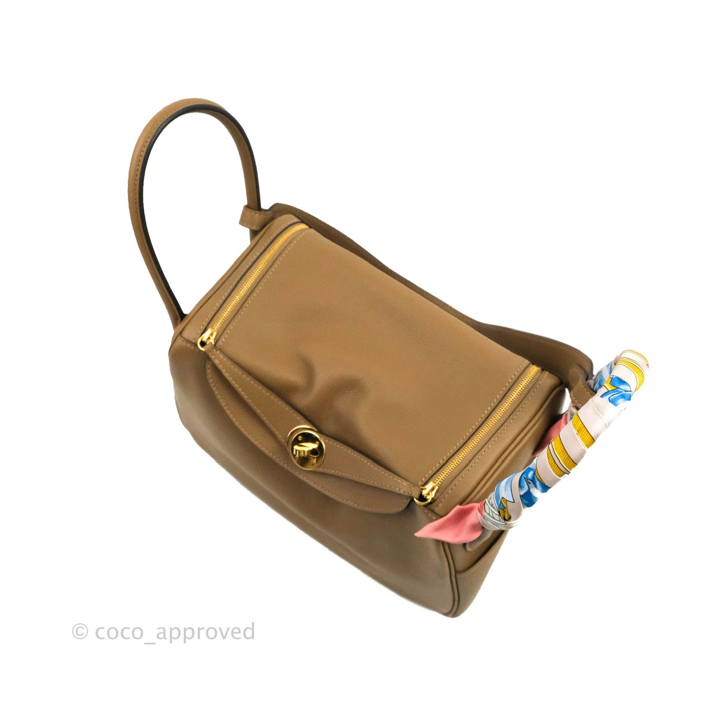 Hermès Lindy 26 Evercolor Beige De Weimar Gold Hardware with Twilly