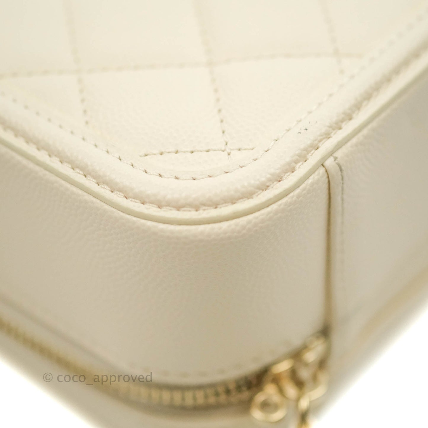 Chanel Quilted Medium CC Filigree Vanity Case Ivory Caviar Gold Hardware
