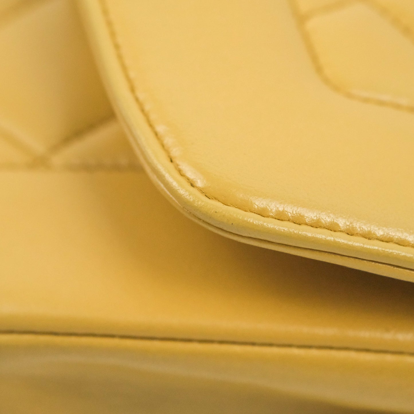 Chanel Vintage Small Quilted Classic Diana Flap Bag Beige Lambskin 24K Gold Hardware