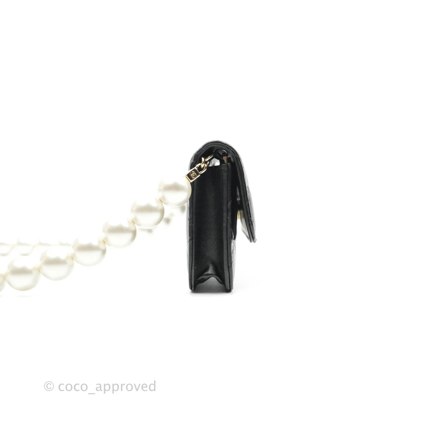 Chanel Imitation Pearls Clutch with Chain Black Shiny Calfskin Gold Hardware