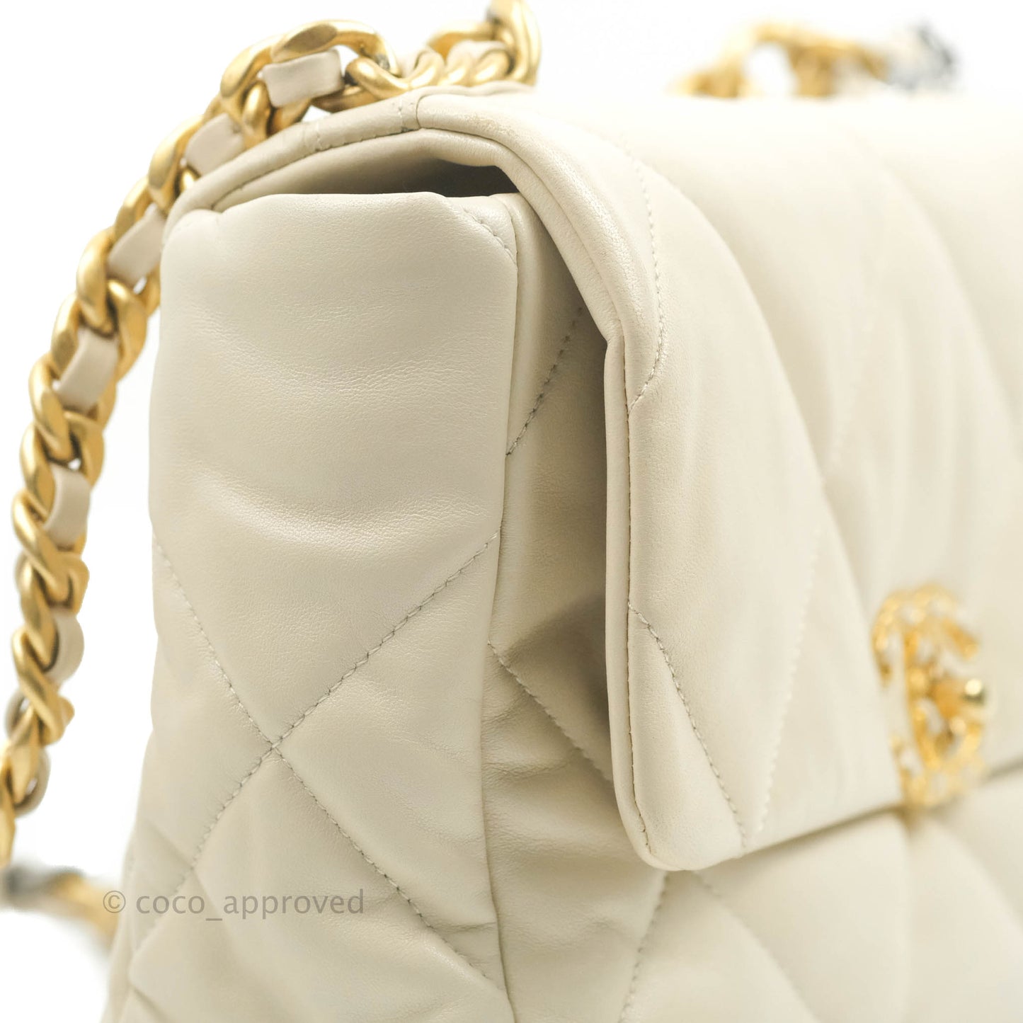 Chanel 19 Medium Beige Mixed Hardware