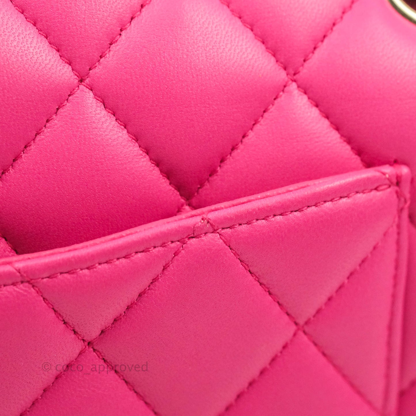 Chanel Classic M/L Medium Flap Quilted Pink Lambskin Gold Hardware