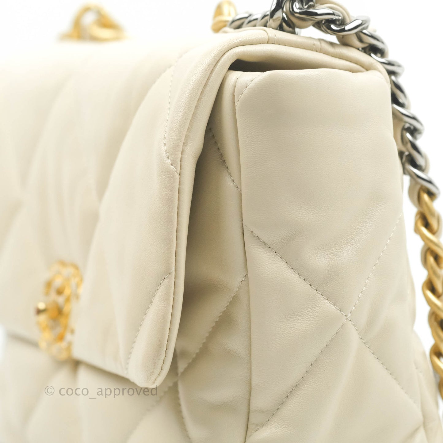Chanel 19 Medium Beige Mixed Hardware