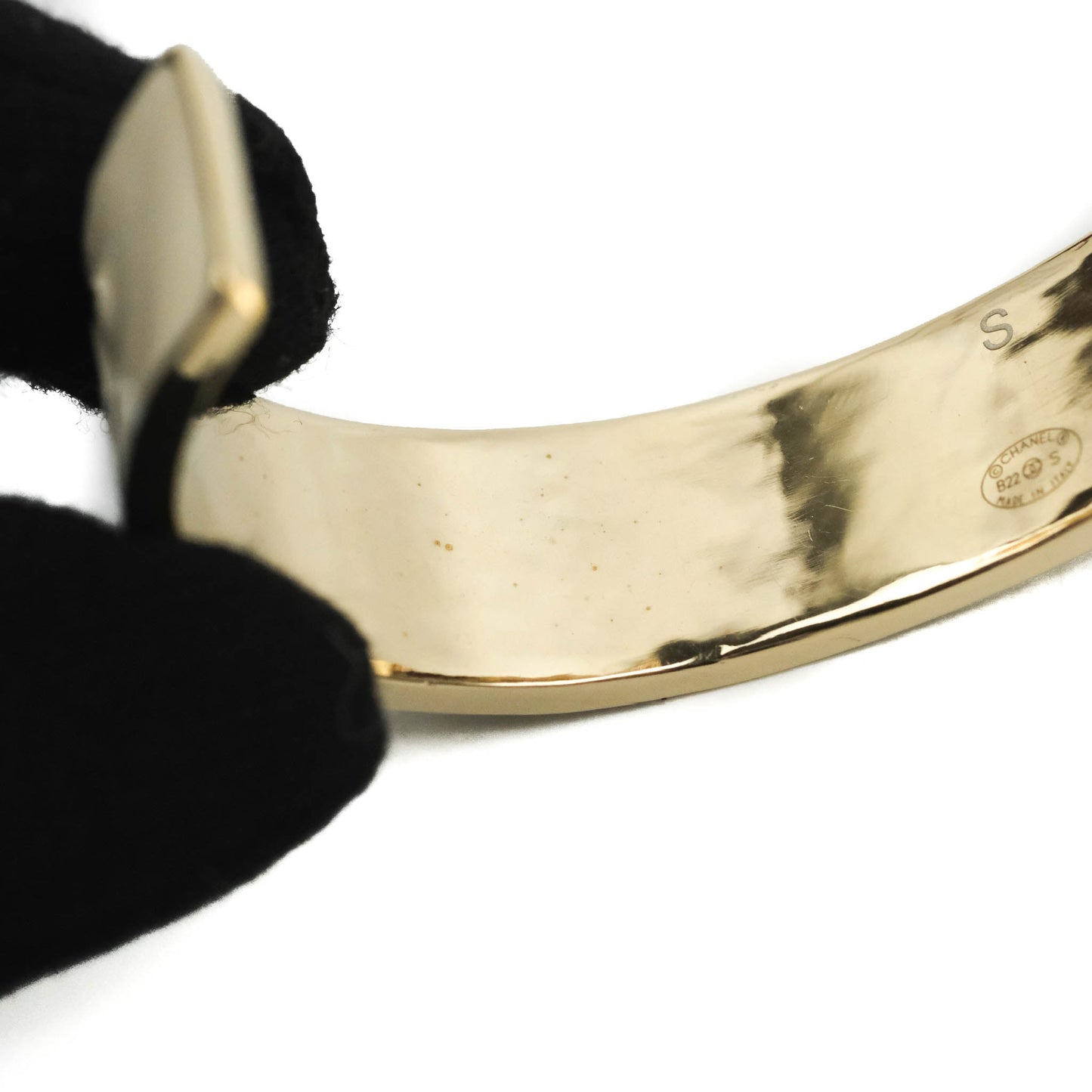 Chanel CC Logo Gold Tone Bracelet Size S 22S