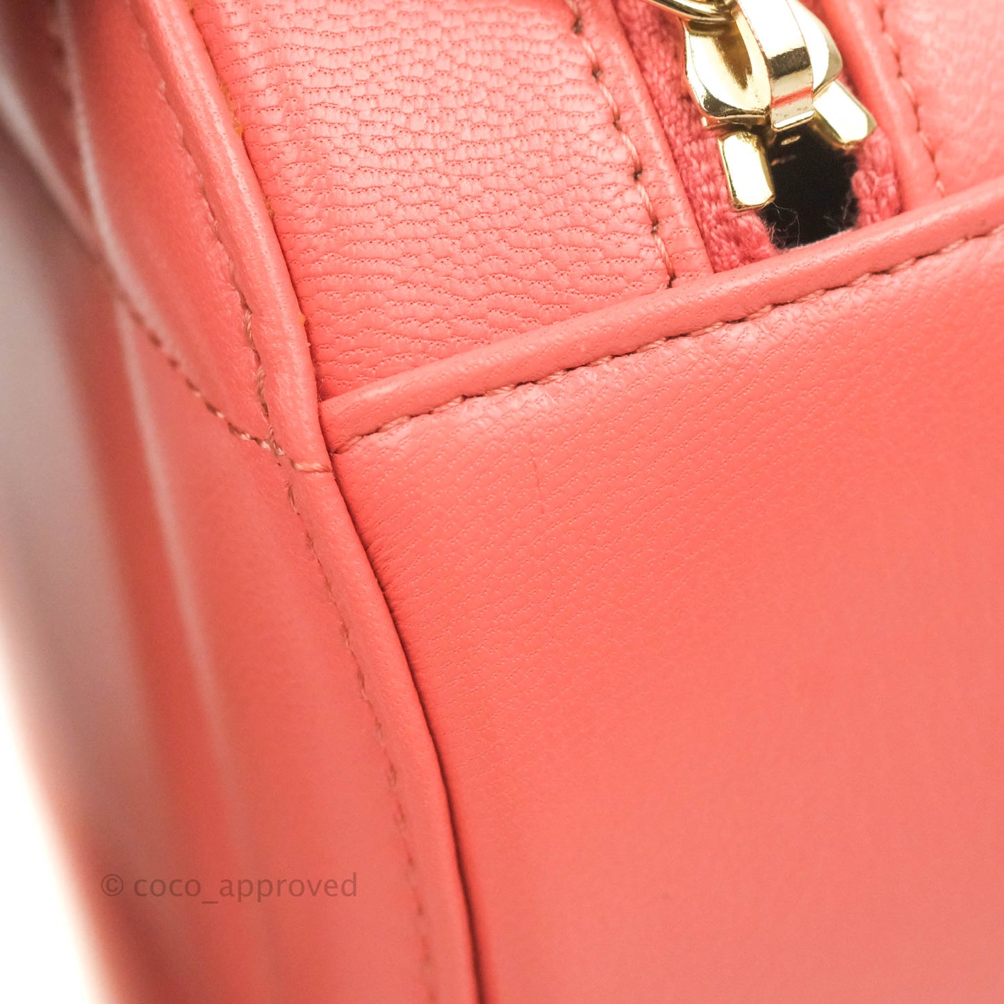 Chanel 19 Round Clutch With Chain Coral Pink Mixed Hardware