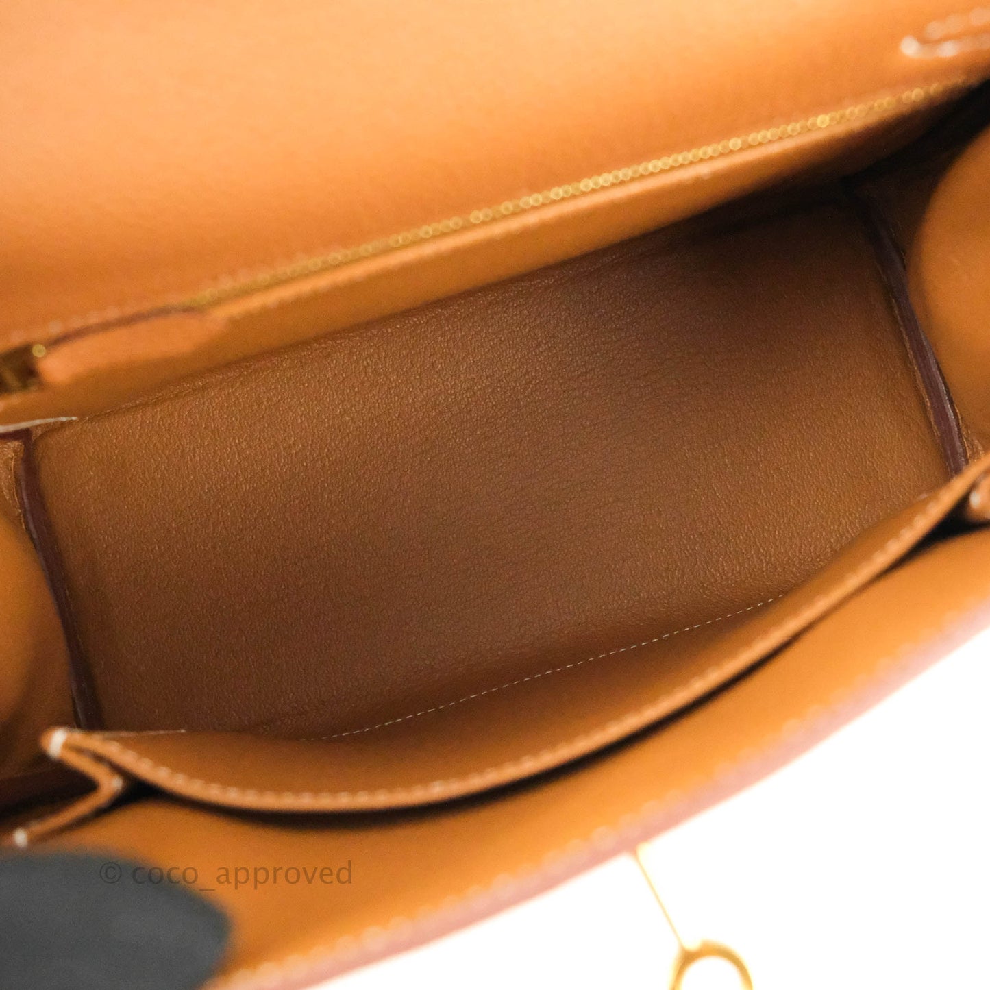 Hermès Retourne Kelly 25 Gold Togo Gold Hardware