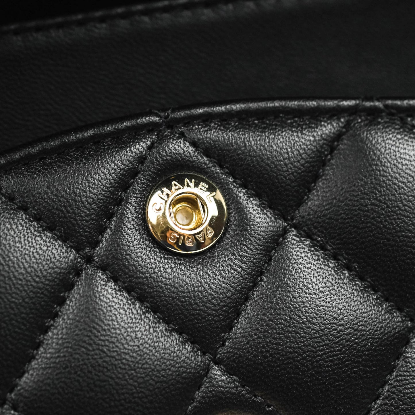 Chanel Classic Small S/M Flap Black Lambskin Rose Pink-Gold Hardware