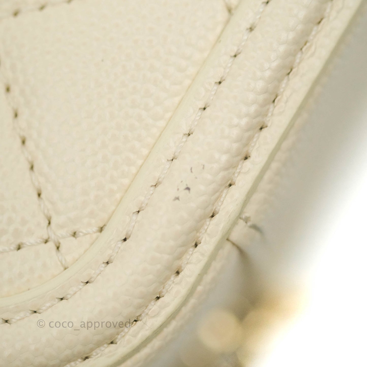 Chanel Quilted Medium CC Filigree Vanity Case Ivory Caviar Gold Hardware