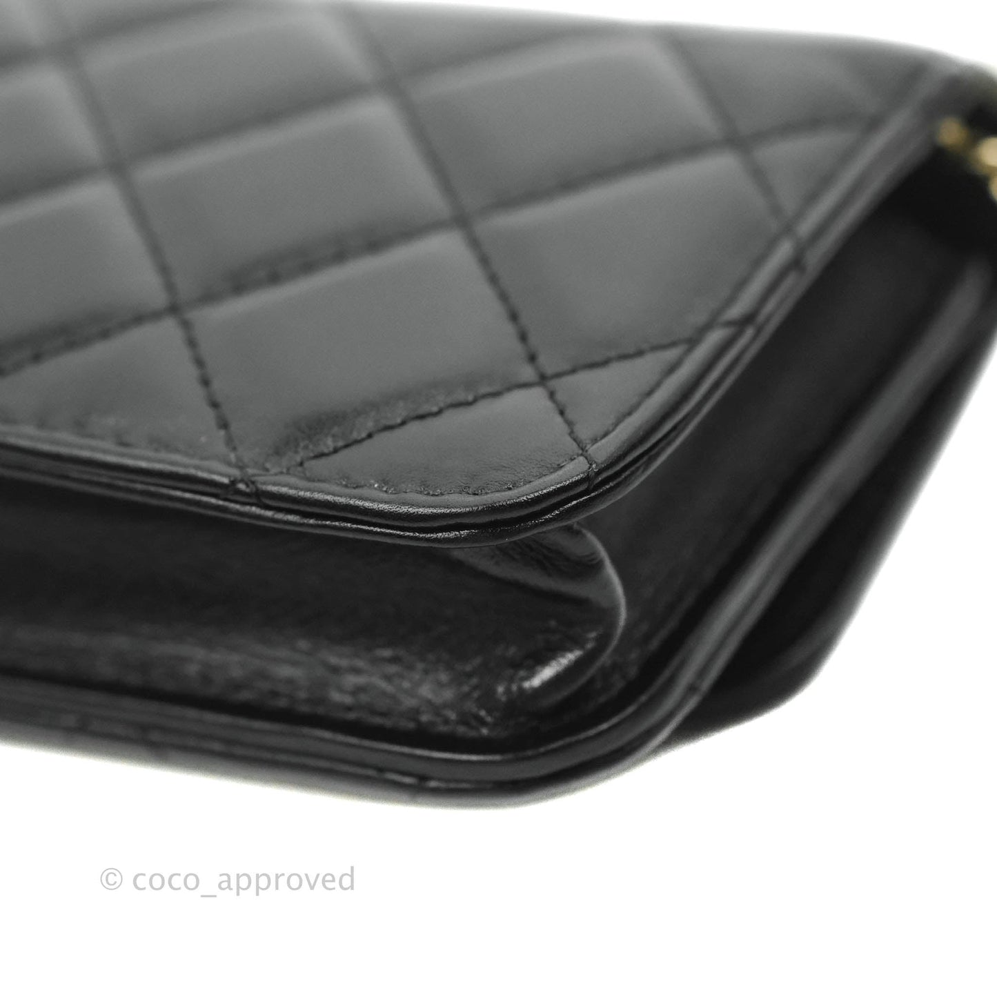 Chanel Imitation Pearls Clutch with Chain Black Shiny Calfskin Gold Hardware