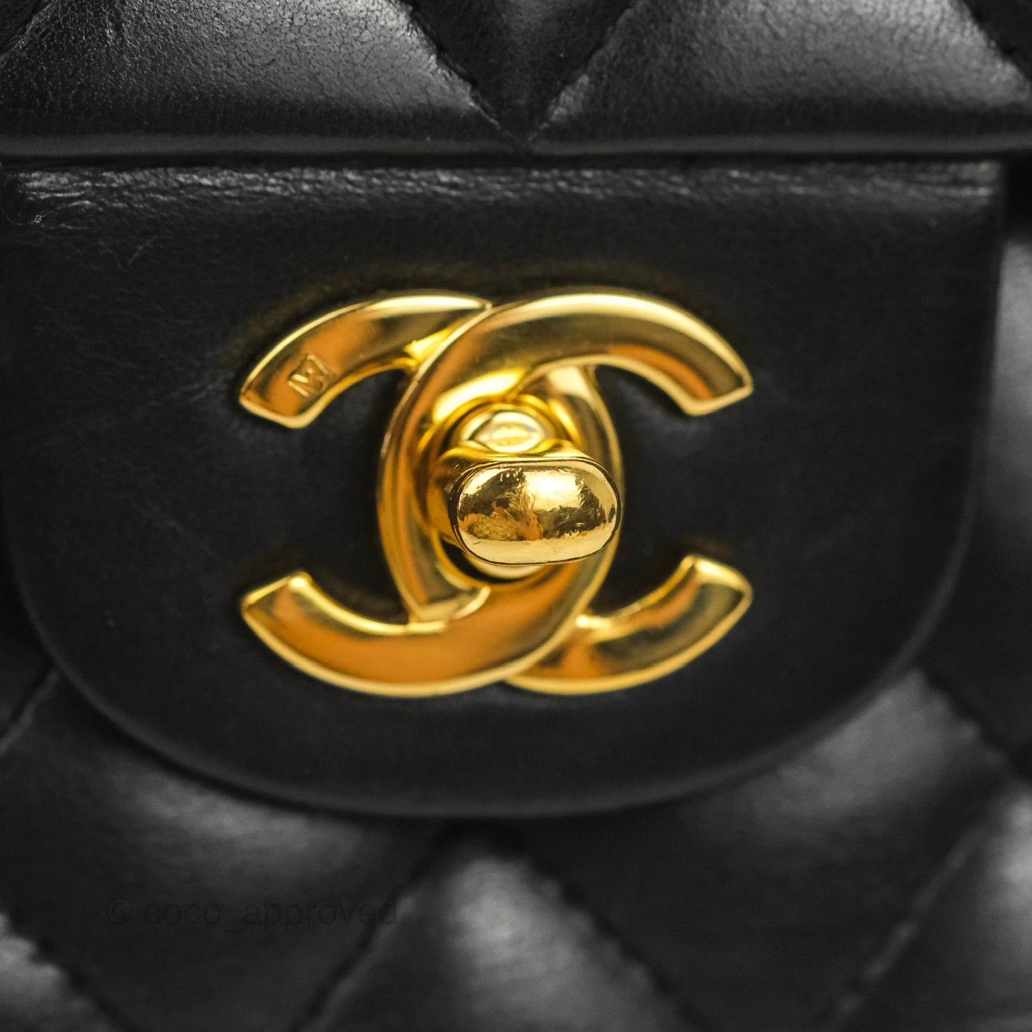 Chanel Classic M/L Medium Flap Quilted Black Lambskin Gold Hardware