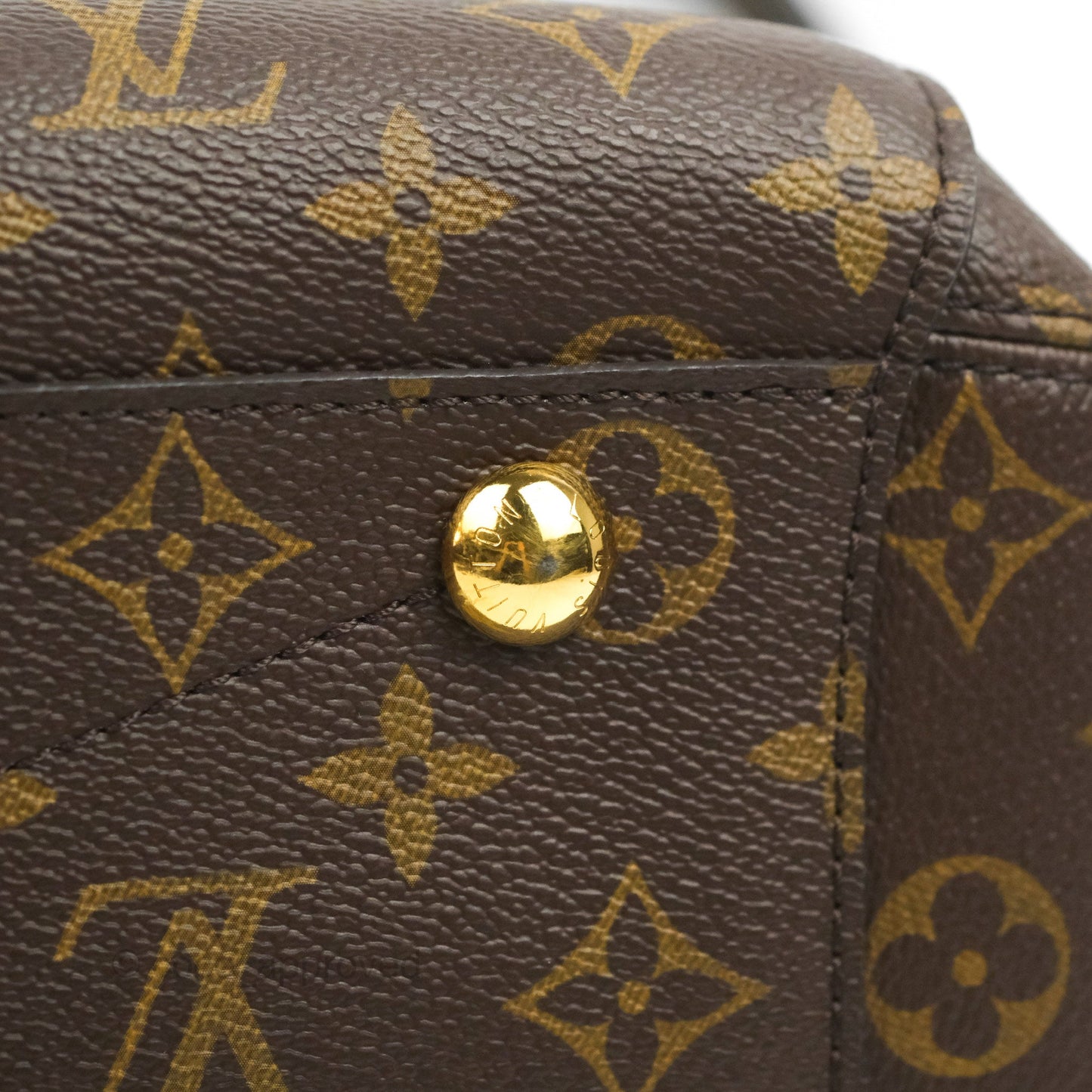 Louis Vuitton Monogram Montaigne MM