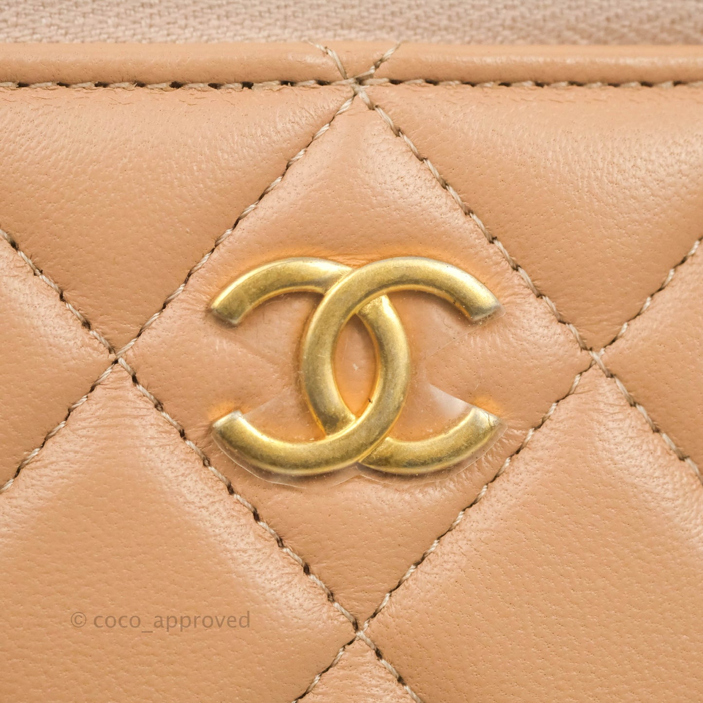 Chanel Vanity Rectangular Top Handle Beige Lambskin Aged Gold Hardware