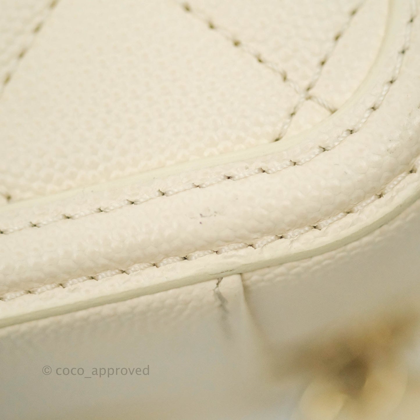 Chanel Quilted Medium CC Filigree Vanity Case Ivory Caviar Gold Hardware