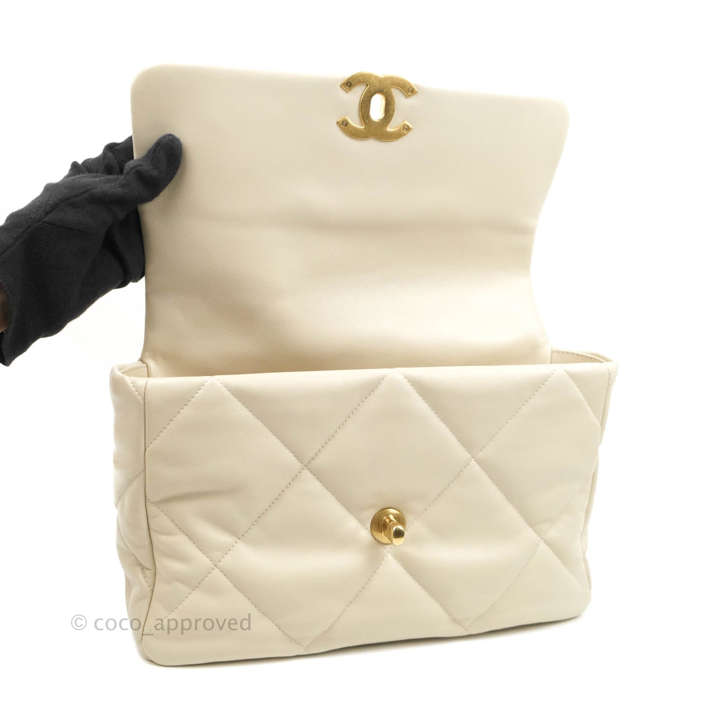 Chanel 19 Medium Beige Mixed Hardware