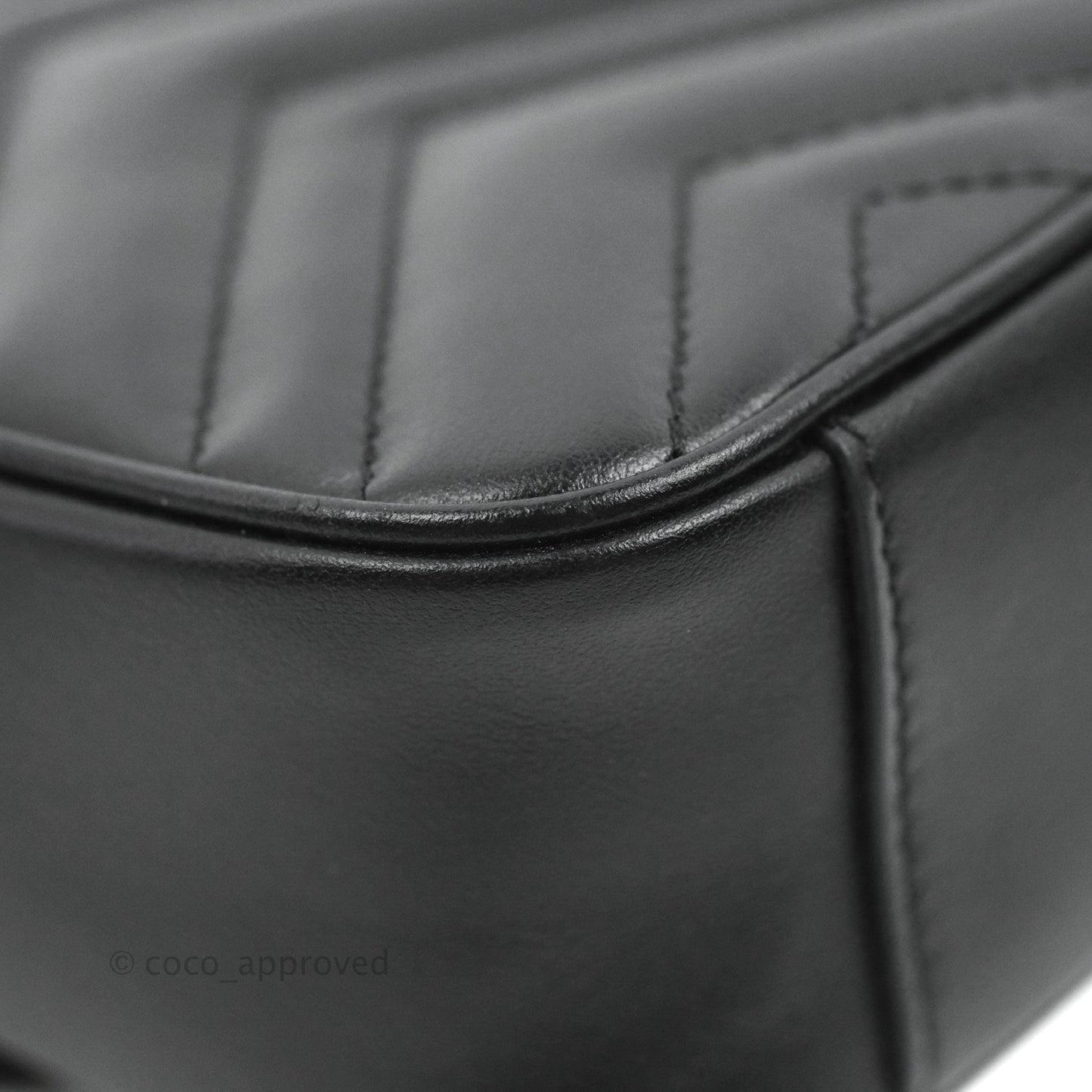 Gucci Chevron GG Marmont Matelassé Mini Bag So Black Black Hardware