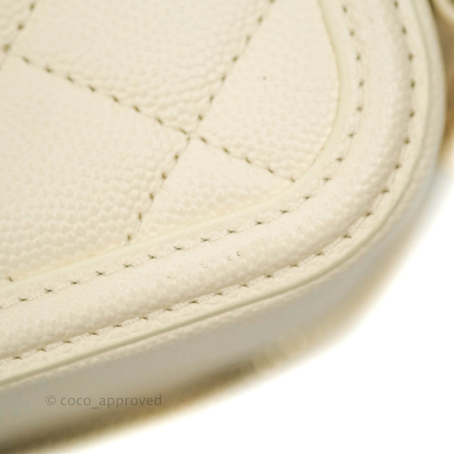 Chanel Quilted Medium CC Filigree Vanity Case Ivory Caviar Gold Hardware